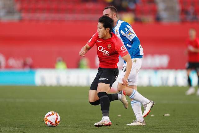 FIFA晒梅西数据：国家队200场，世界杯27场，赛事并列最佳射手